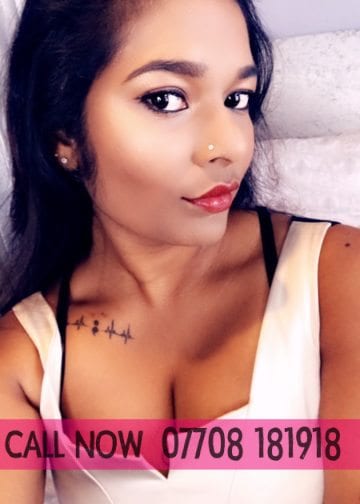 Maya Sweet Hot Escort Brunette