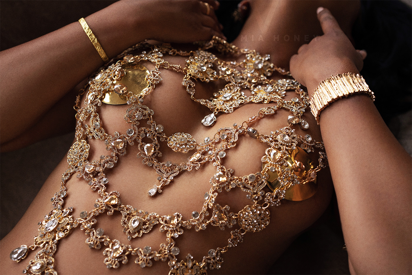 Mia Honey Indian tantric companion in London